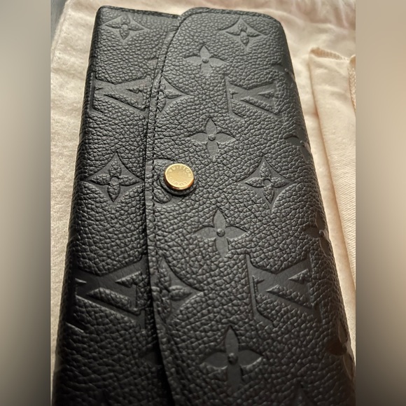 Emilie Wallet - Monogram Empreinte Leather
Black - Picture 6 of 15